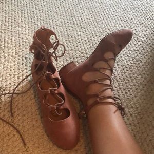 *NEW* H&M Pink suede tie up shoes with small heel